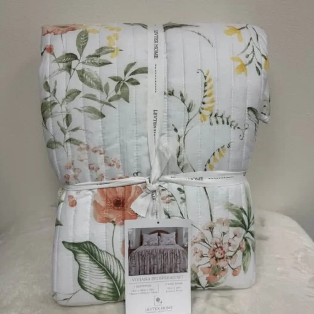 3 Piece Cal-King/King Levtex Home Bedspread Set NEW Vivana